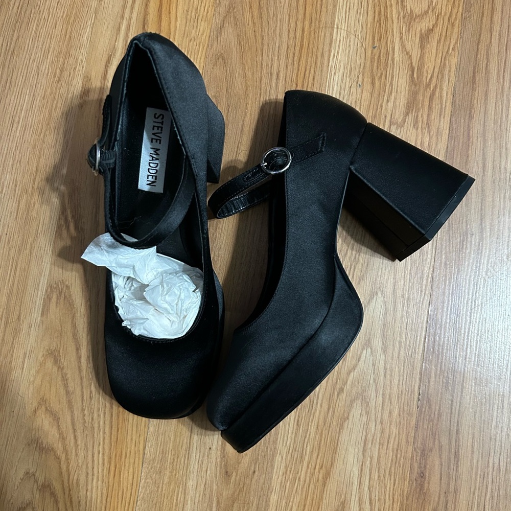Steve Madden Black Chunky Heels